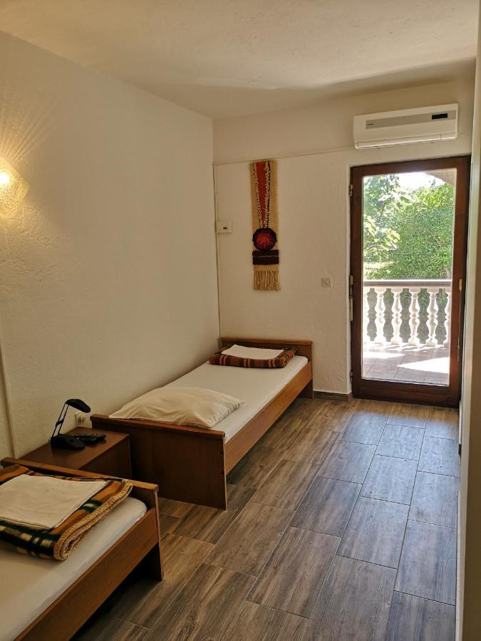 Apartments Mint Povljana - 50M From Sandy Beach Extérieur photo