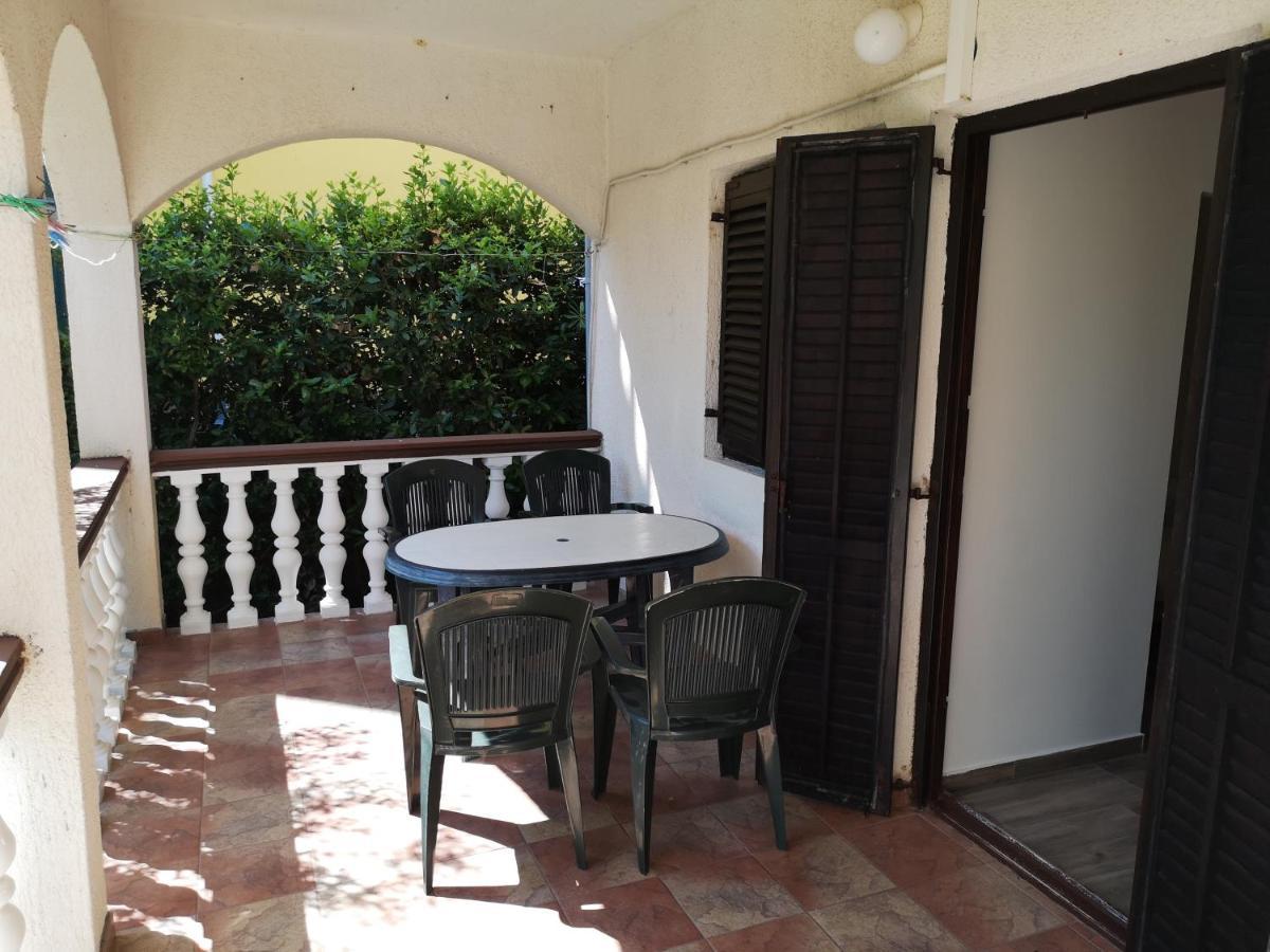 Apartments Mint Povljana - 50M From Sandy Beach Extérieur photo